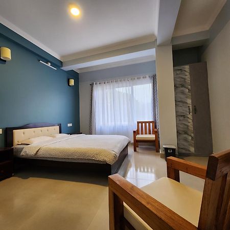 Cafe Sola Bnb Шилонг Екстериор снимка