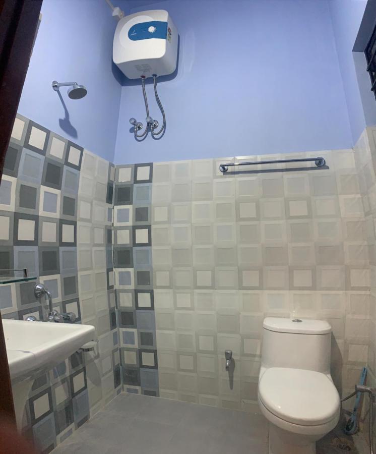 Cafe Sola Bnb Шилонг Екстериор снимка